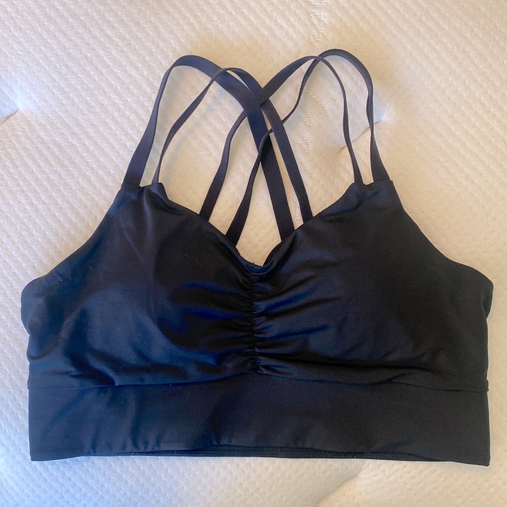 Handful size medium women’s sports bra